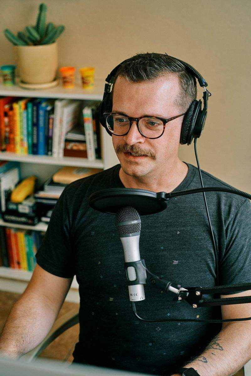 Fem tips for bedre innlesing i voice-podcast produksjon